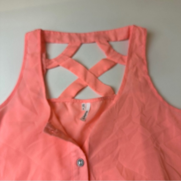 Studio Y Tank Top Womens Small Button Front Sleeveless Criss Cross Back Flowy - Picture 4 of 11